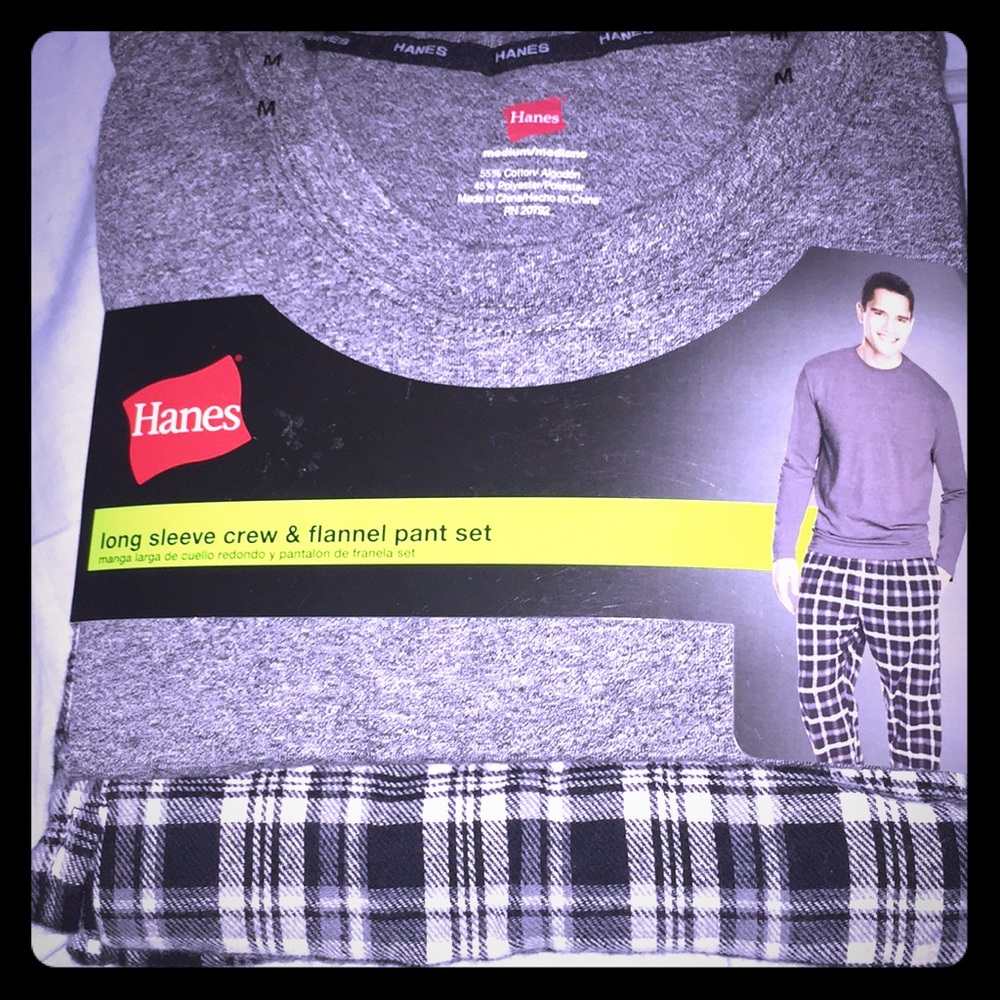 Hanes Long Sleeve Crew & Flannel Pant Set Medium